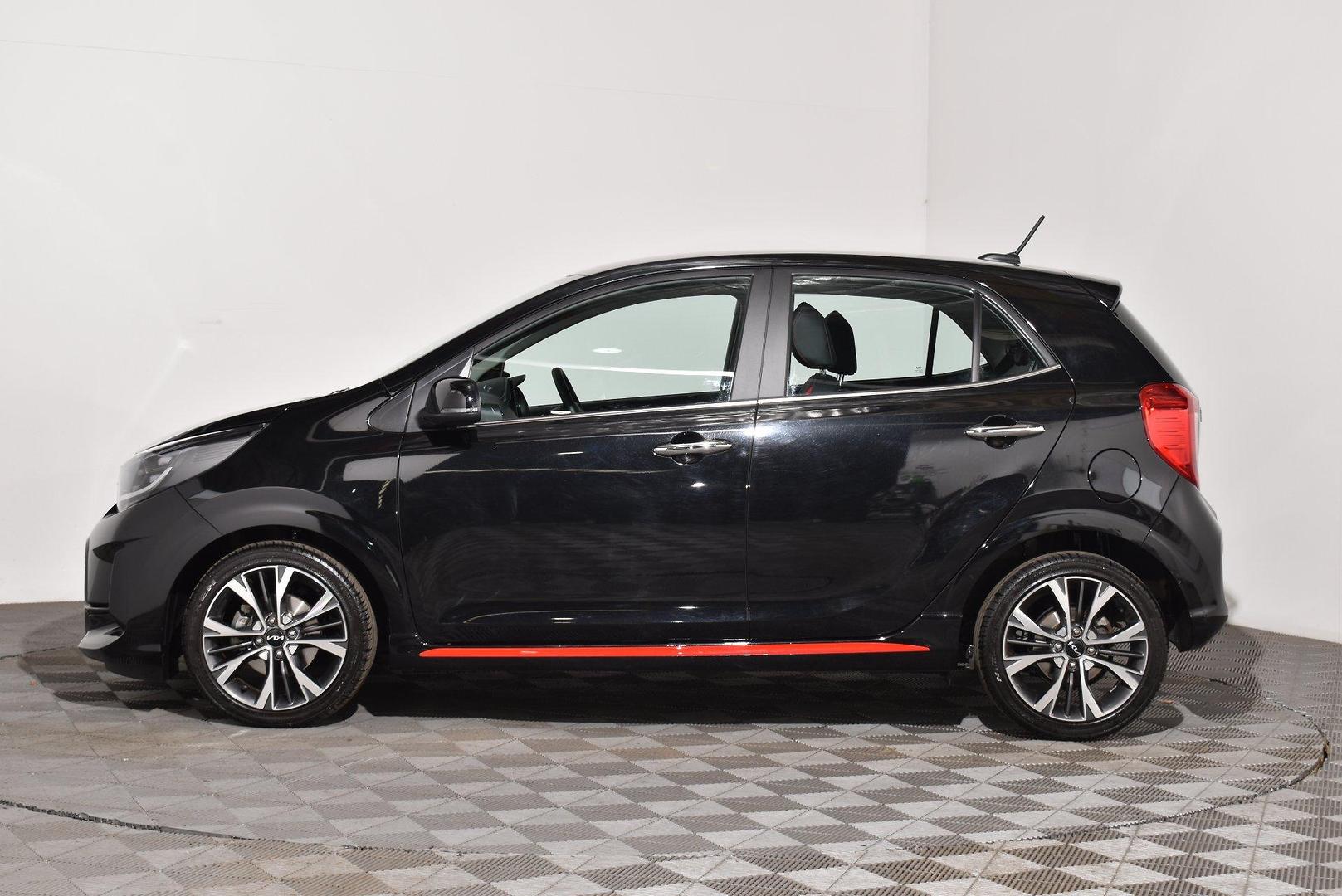 2021 Kia Picanto GTLine — photo 11