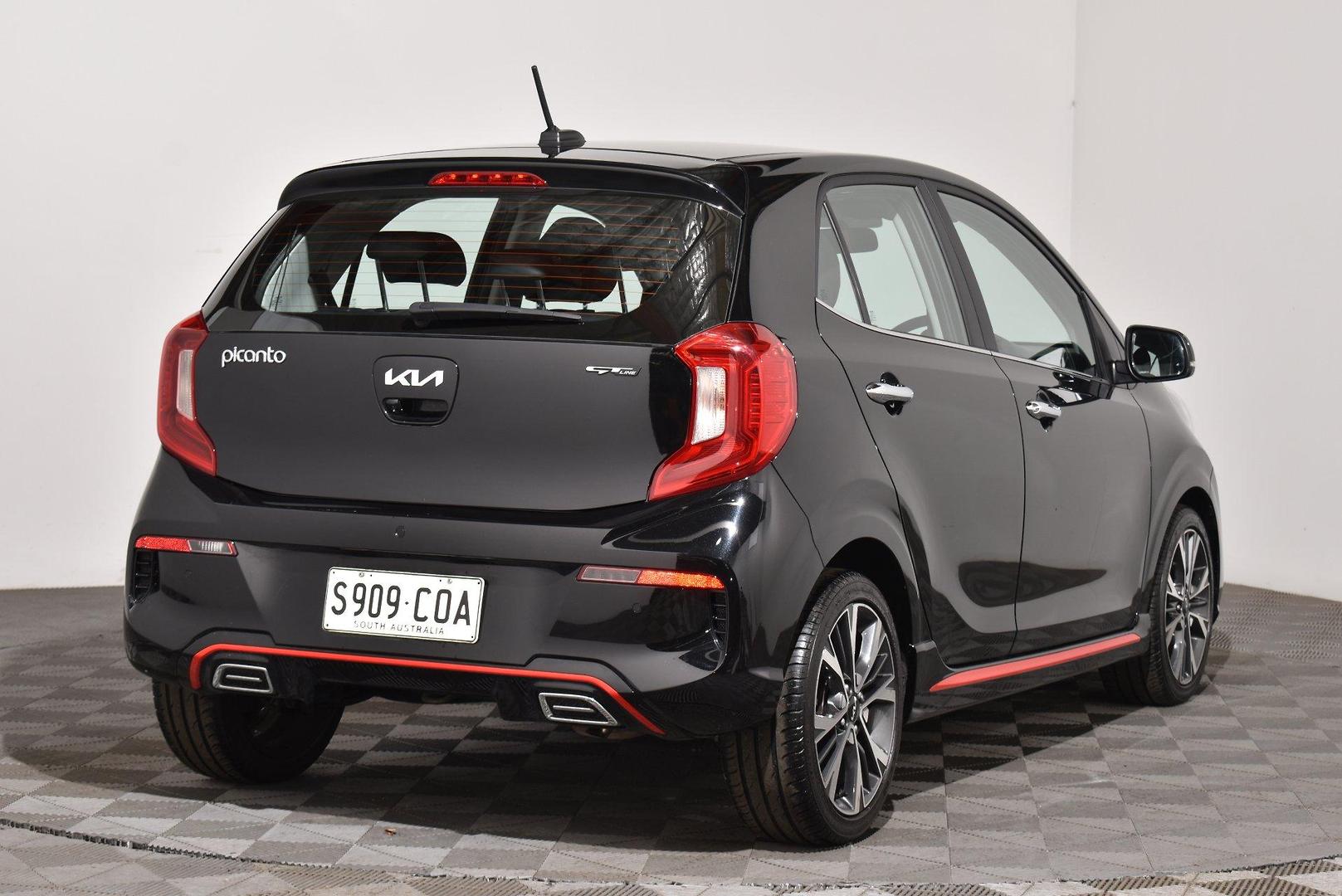 2021 Kia Picanto GTLine — photo 14