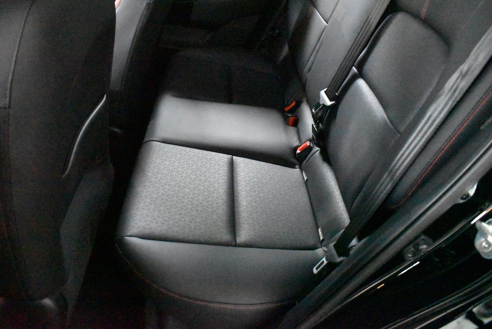 2021 Kia Picanto GTLine — photo 8