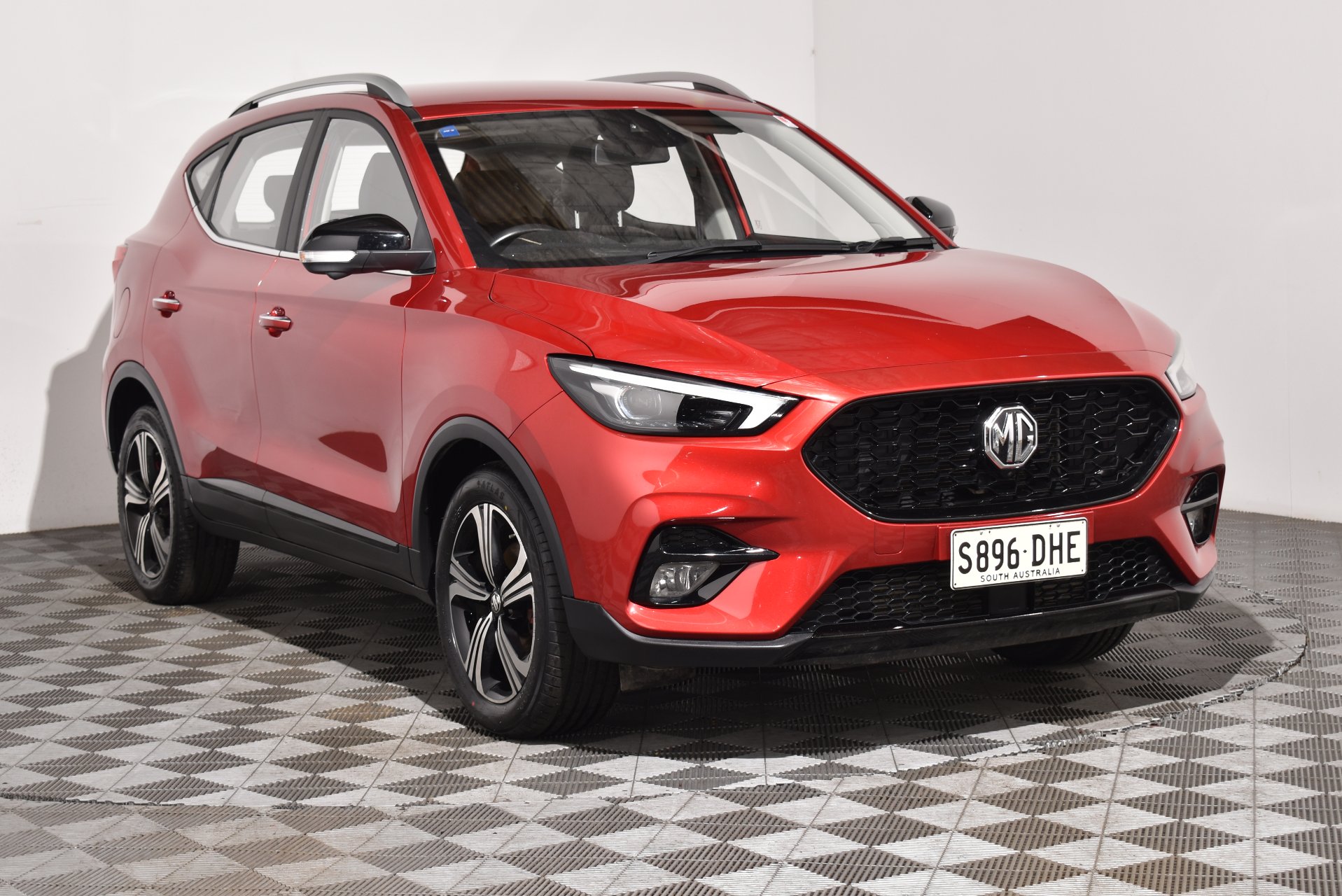 2020 MG ZST Excite — photo 1