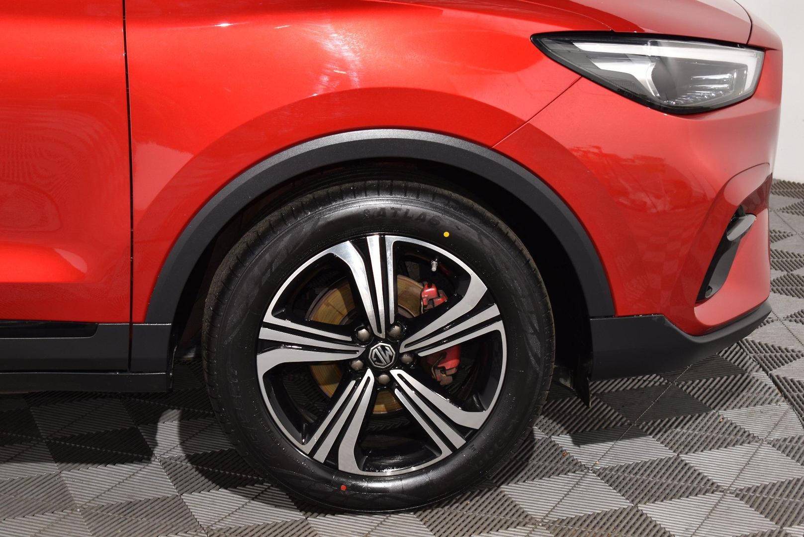 2020 MG ZST Excite — photo 18