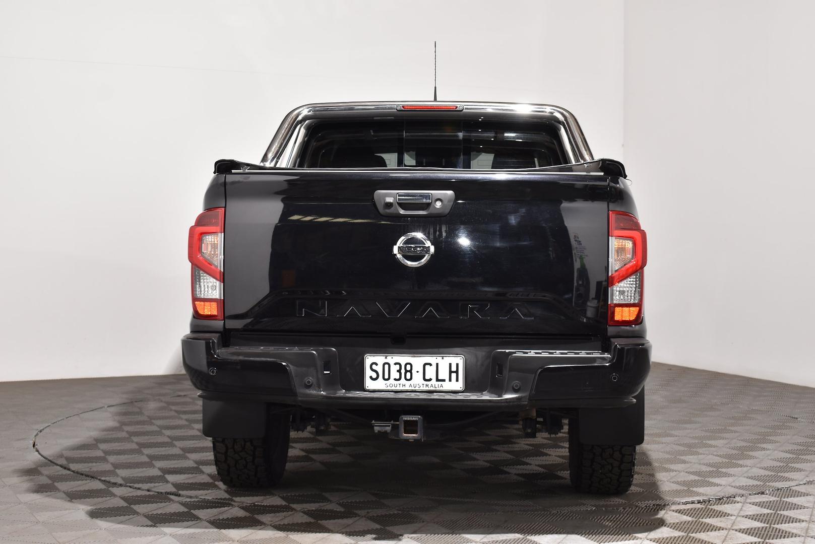 2021 Nissan Navara STX — photo 4