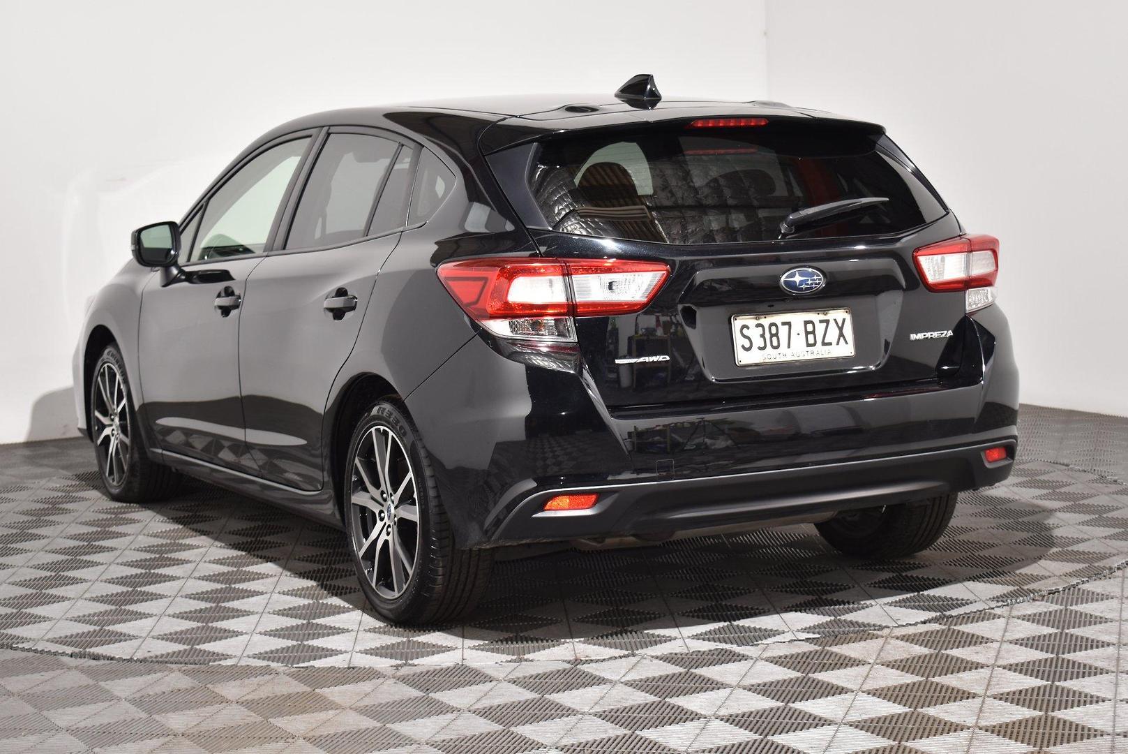 2019 Subaru Impreza 20iL — photo 2