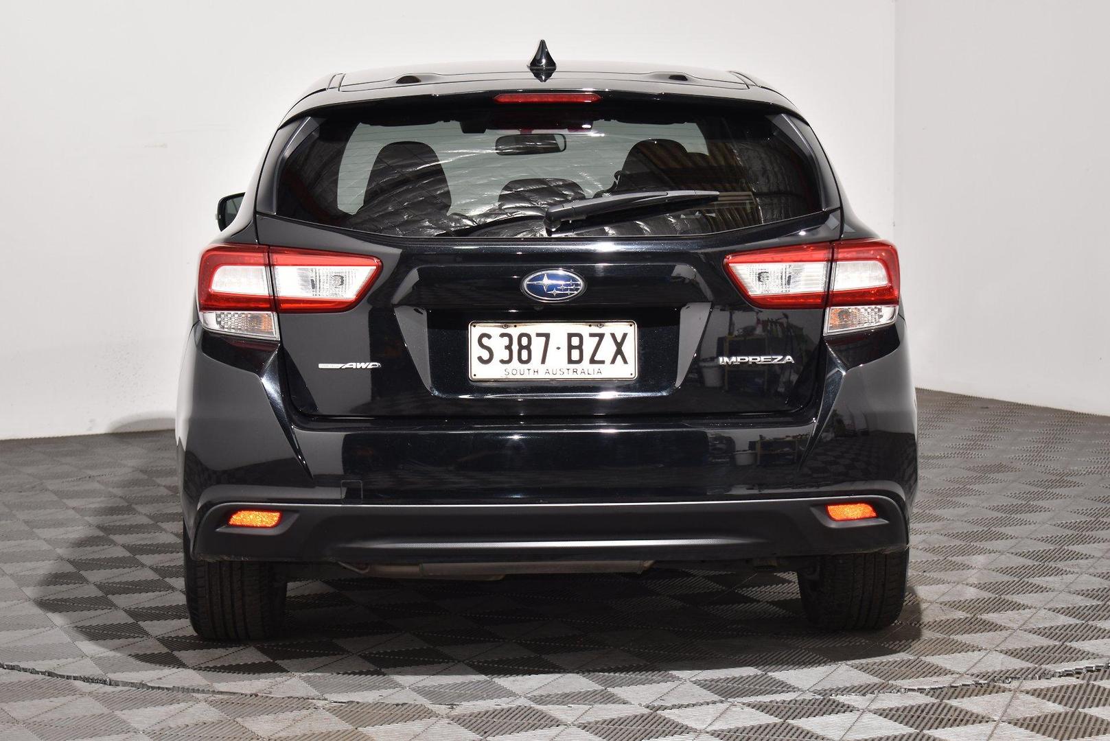 2019 Subaru Impreza 20iL — photo 4