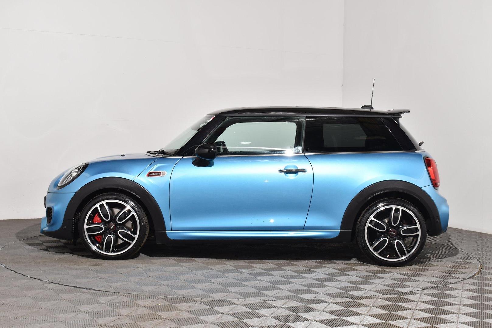 2018 MINI Hatch John Cooper Works — photo 11