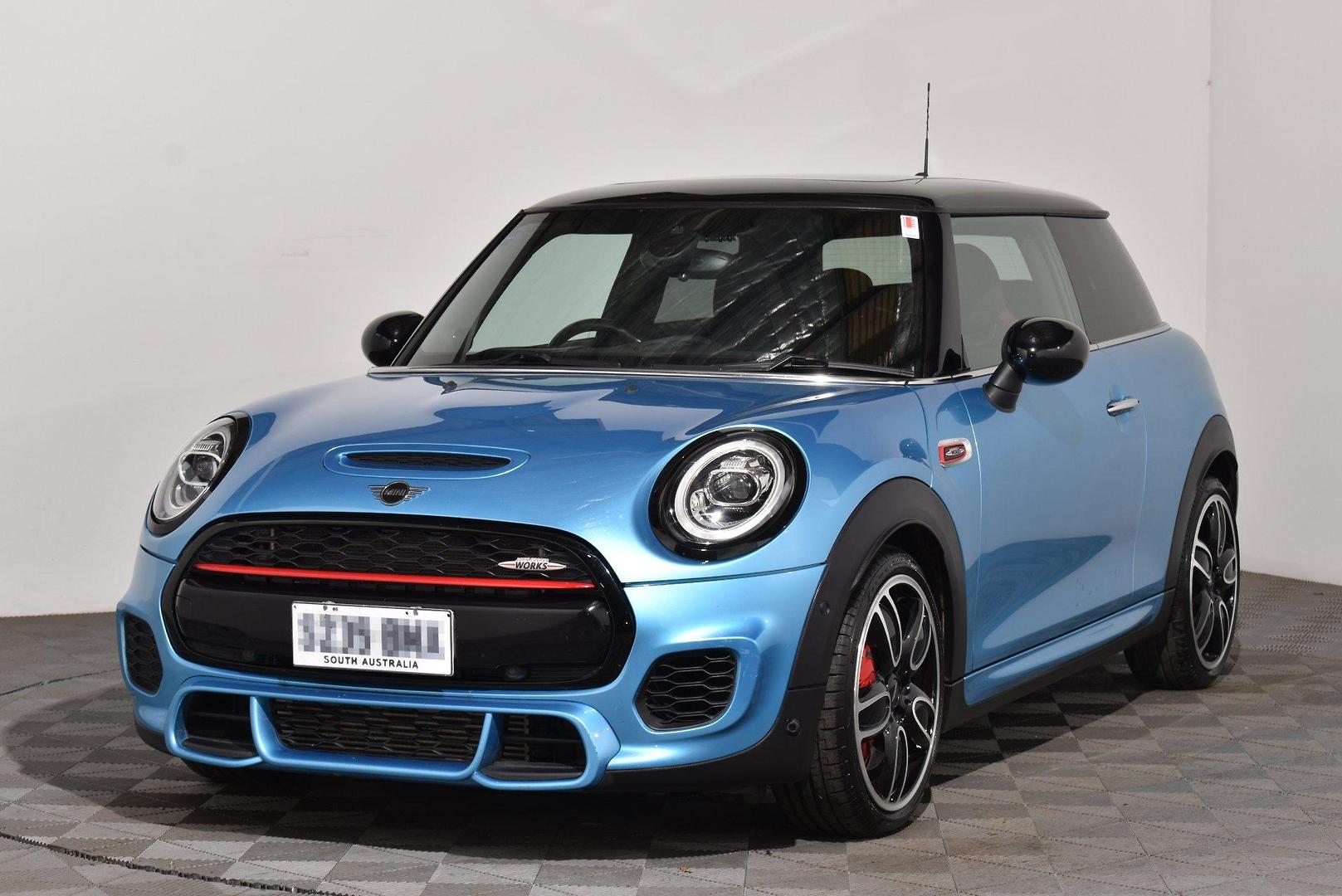 2018 MINI Hatch John Cooper Works — photo 13