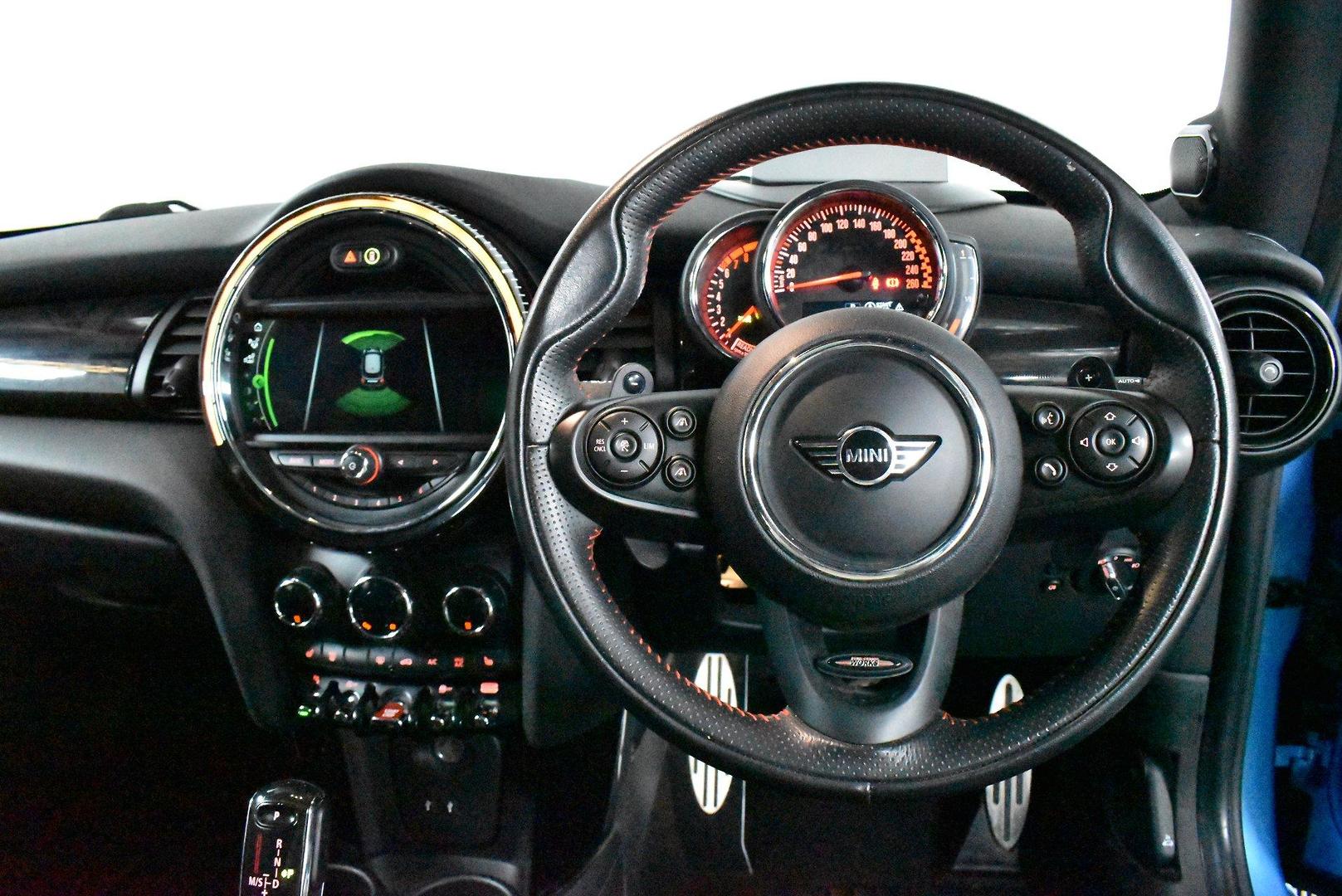 2018 MINI Hatch John Cooper Works — photo 5