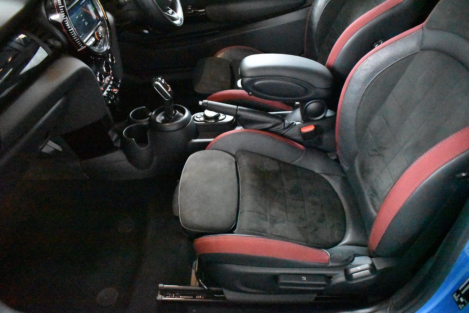 2018 MINI Hatch John Cooper Works — photo 7