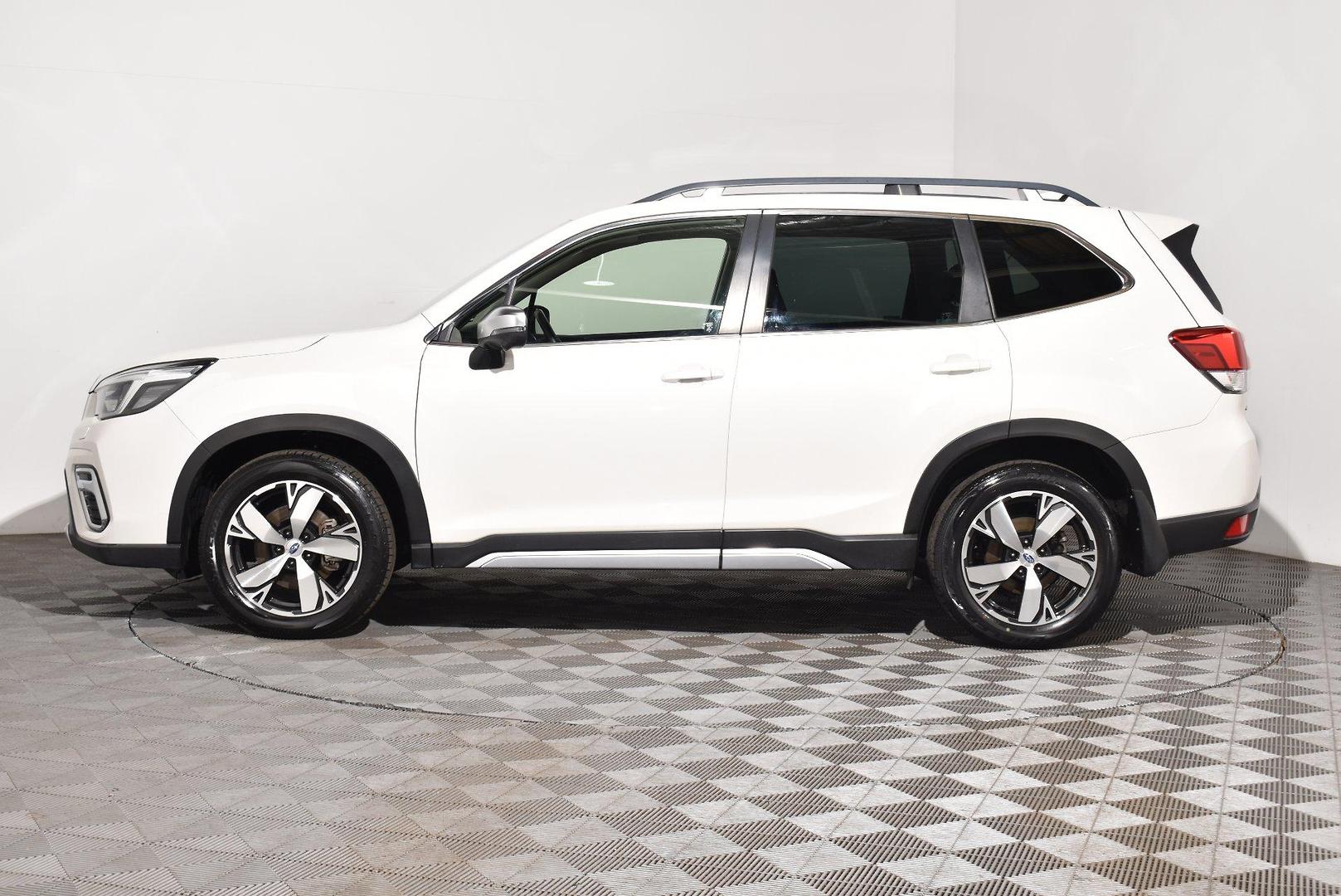 2020 Subaru Forester 25iS — photo 10