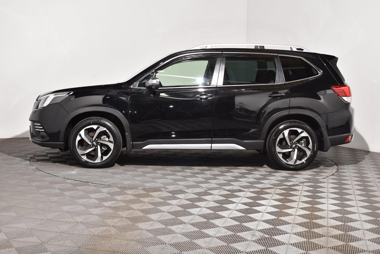 2021 Subaru Forester 25iS — photo 11
