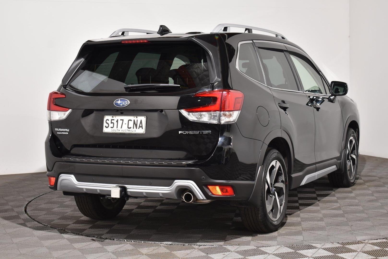 2021 Subaru Forester 25iS — photo 14