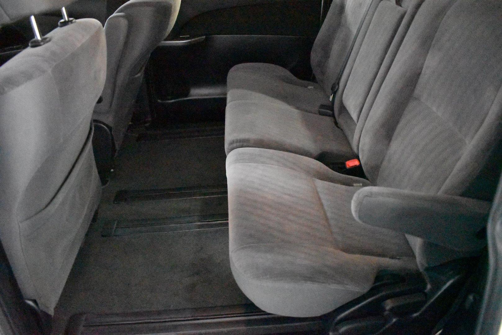 2015 Toyota Tarago GLi — photo 8