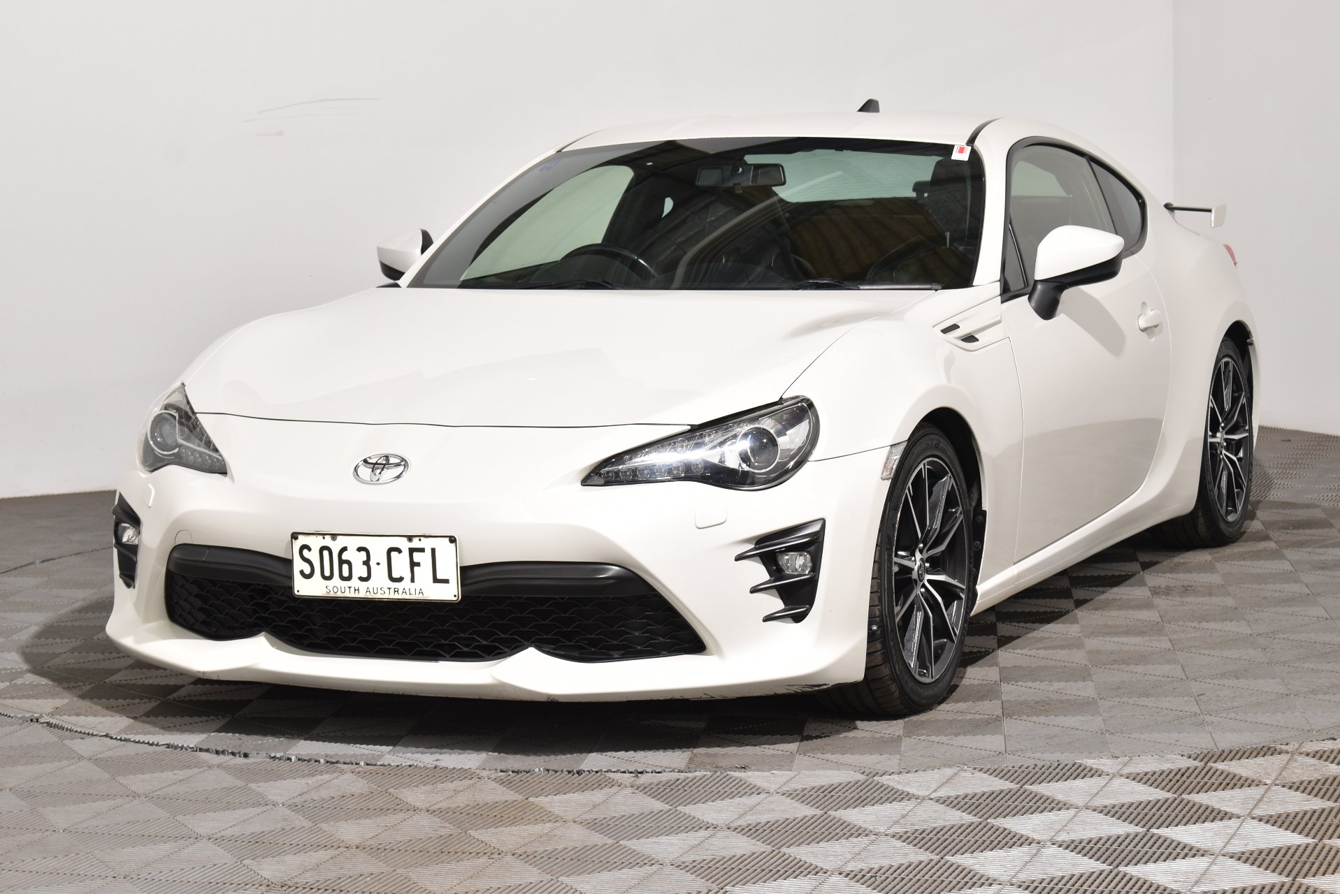 2017 Toyota 86 GTS — photo 13