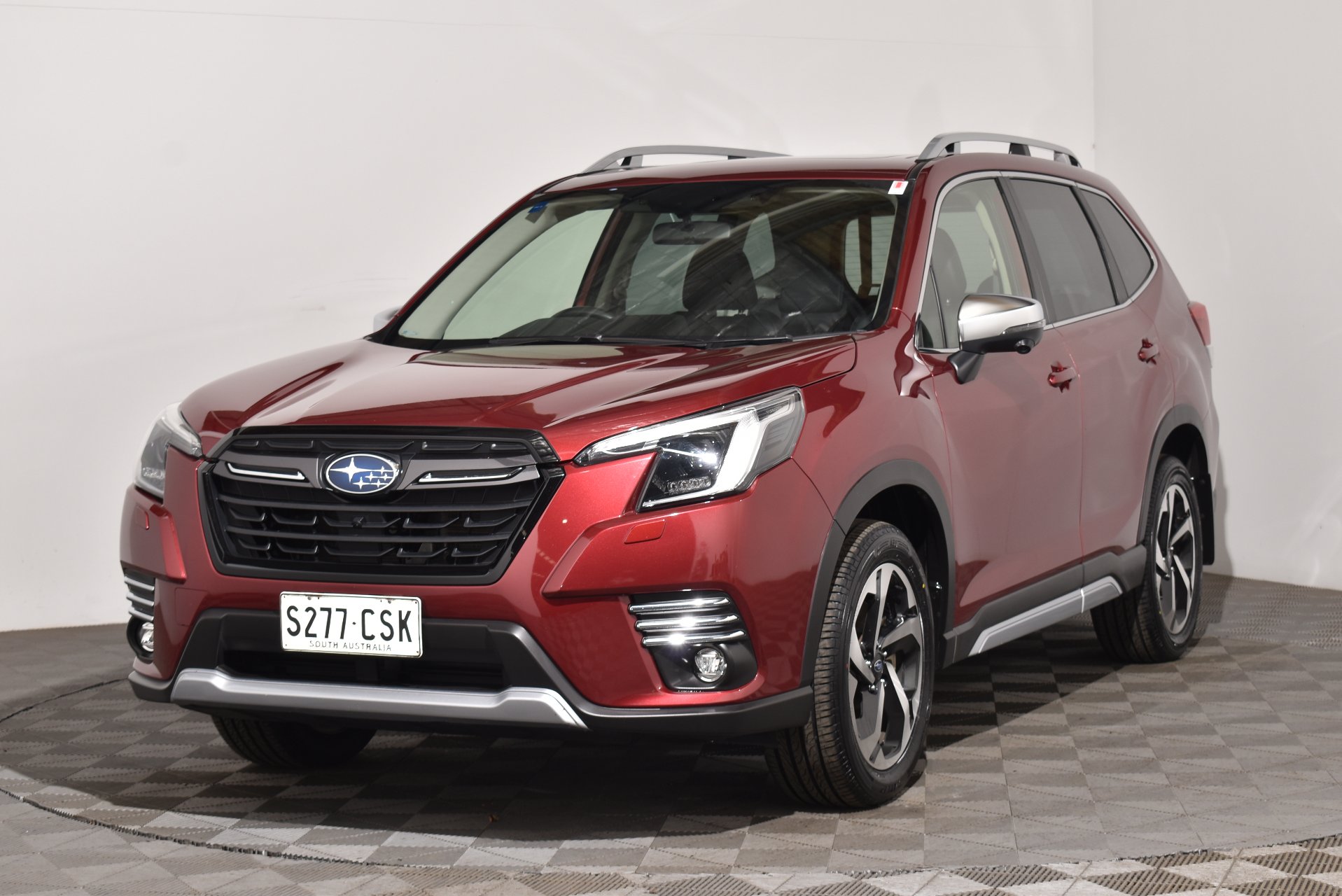 2022 Subaru Forester 25iS — photo 1