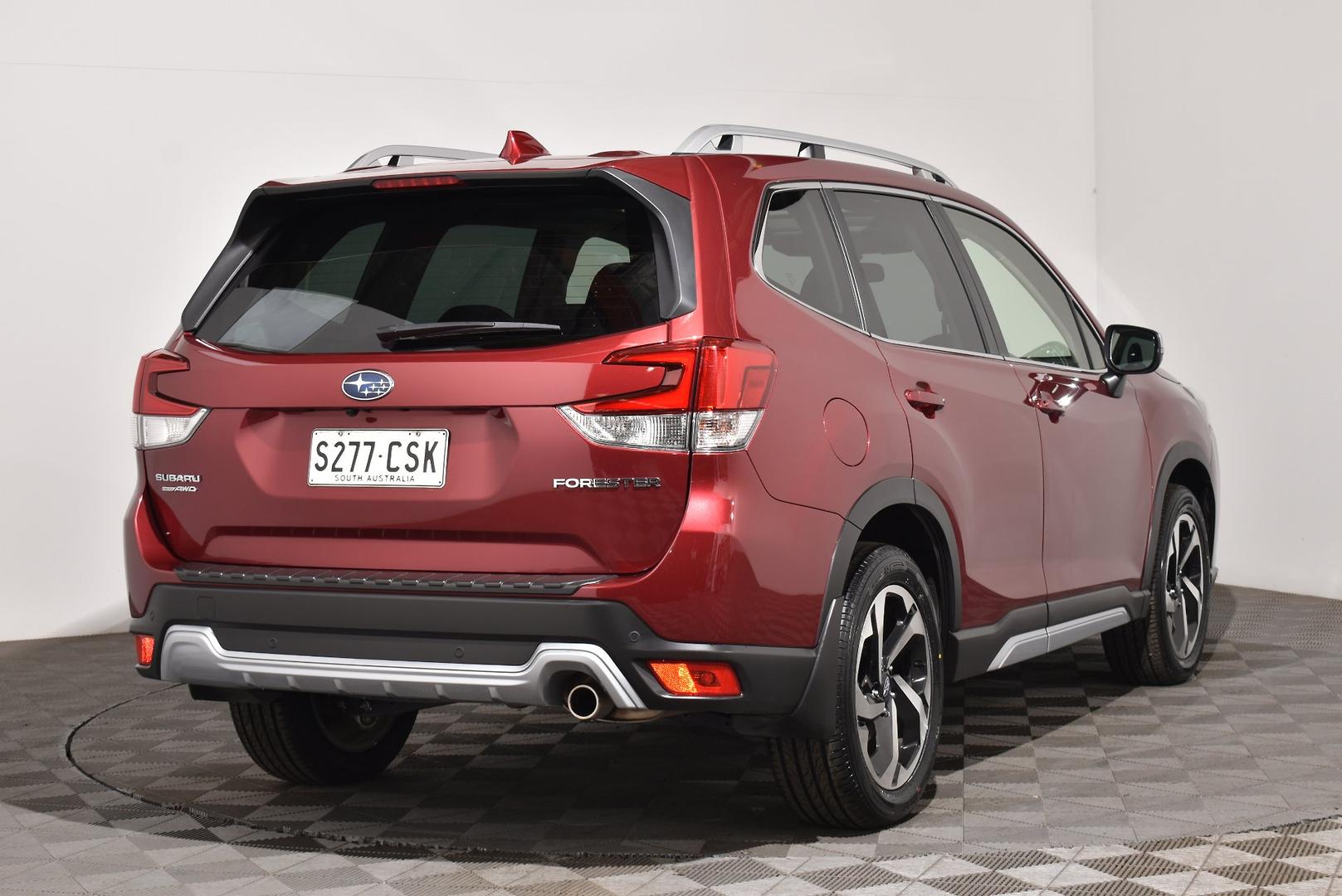 2022 Subaru Forester 25iS — photo 14