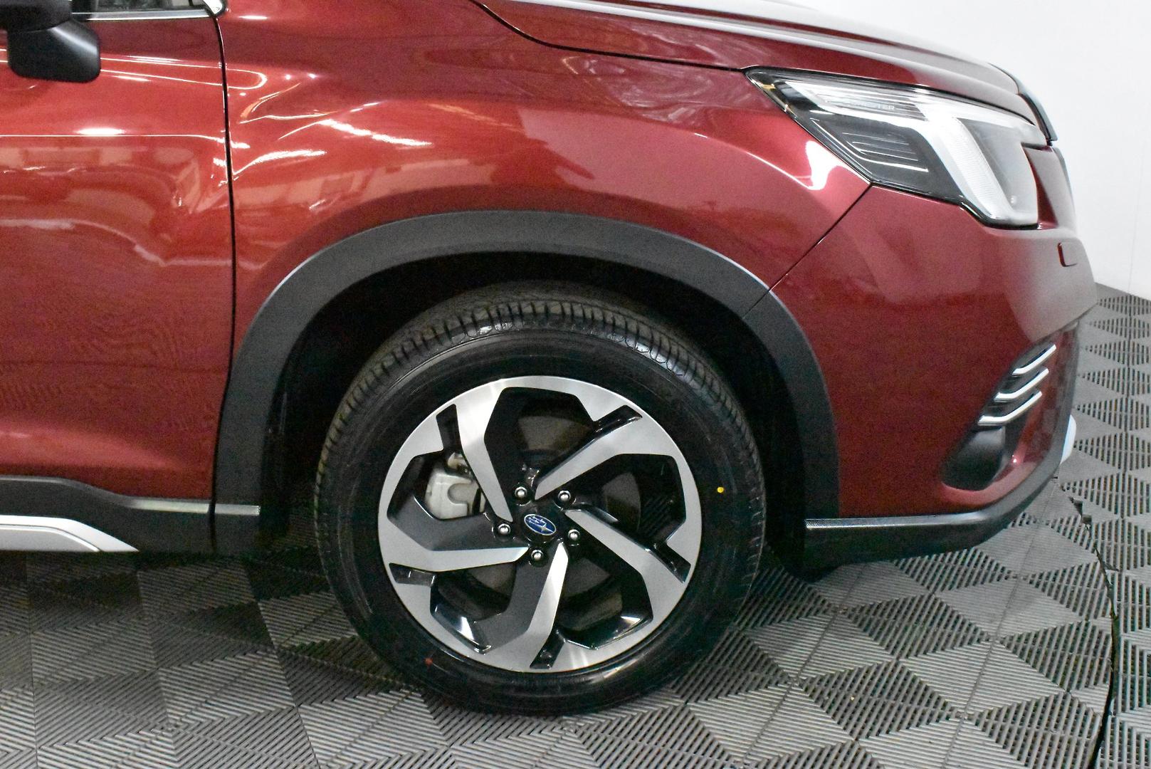 2022 Subaru Forester 25iS — photo 18