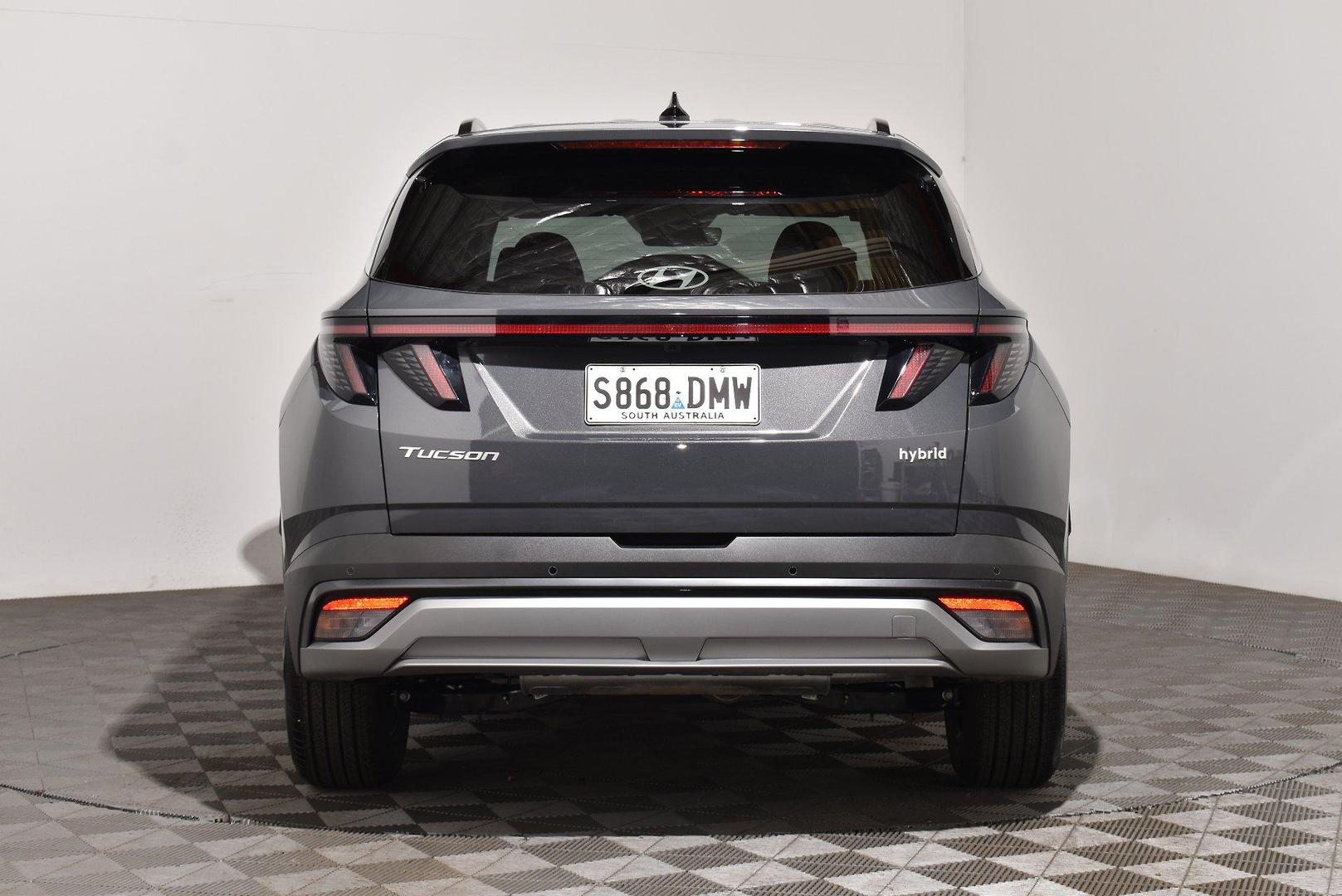 2026 Hyundai Tucson Hybrid Elite — photo 4