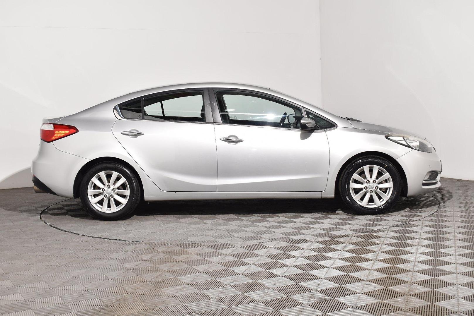 2013 Kia Cerato Si — photo 10