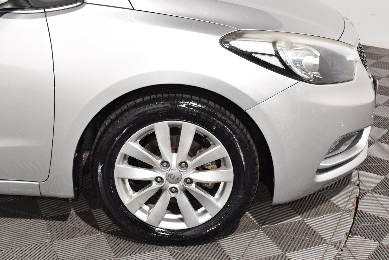 2013 Kia Cerato Si — photo 18
