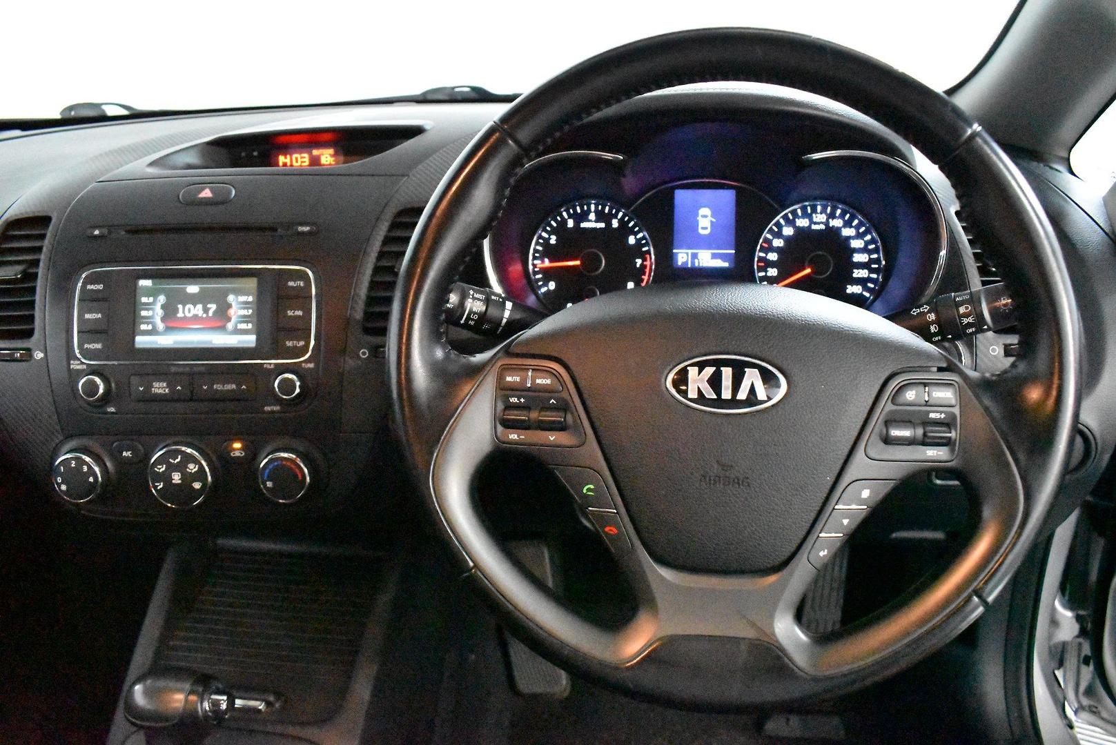 2013 Kia Cerato Si — photo 5