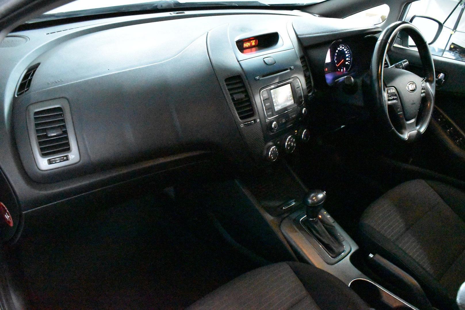 2013 Kia Cerato Si — photo 6