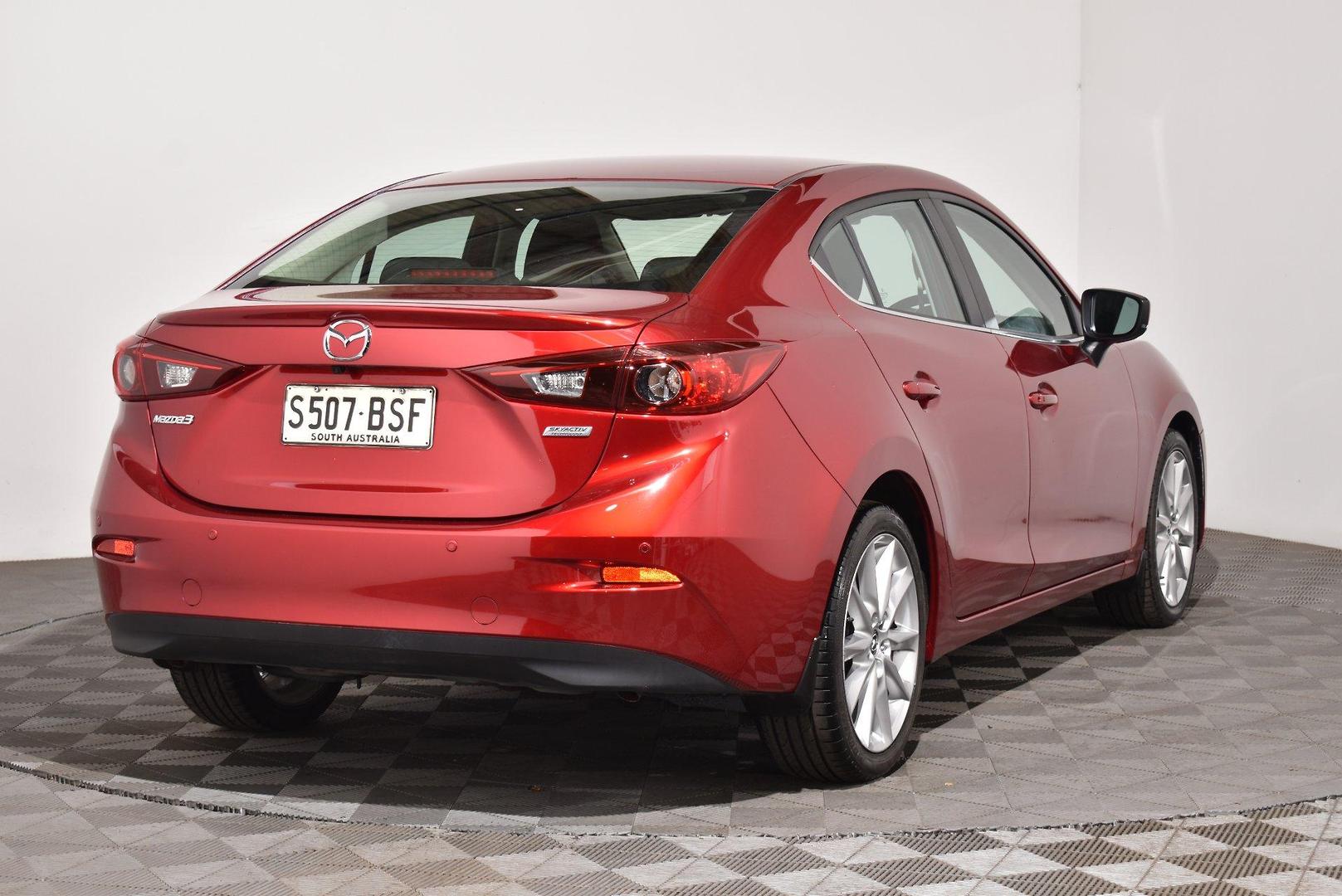 2018 Mazda 3 SP25 — photo 14