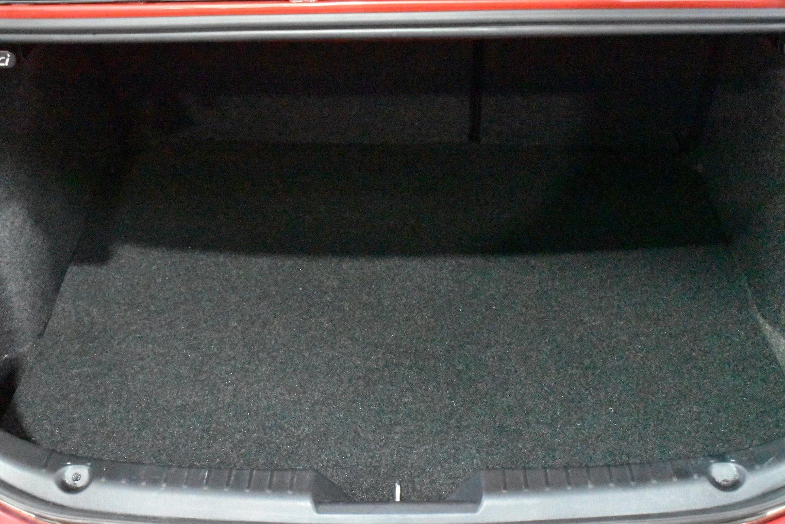2018 Mazda 3 SP25 — photo 16