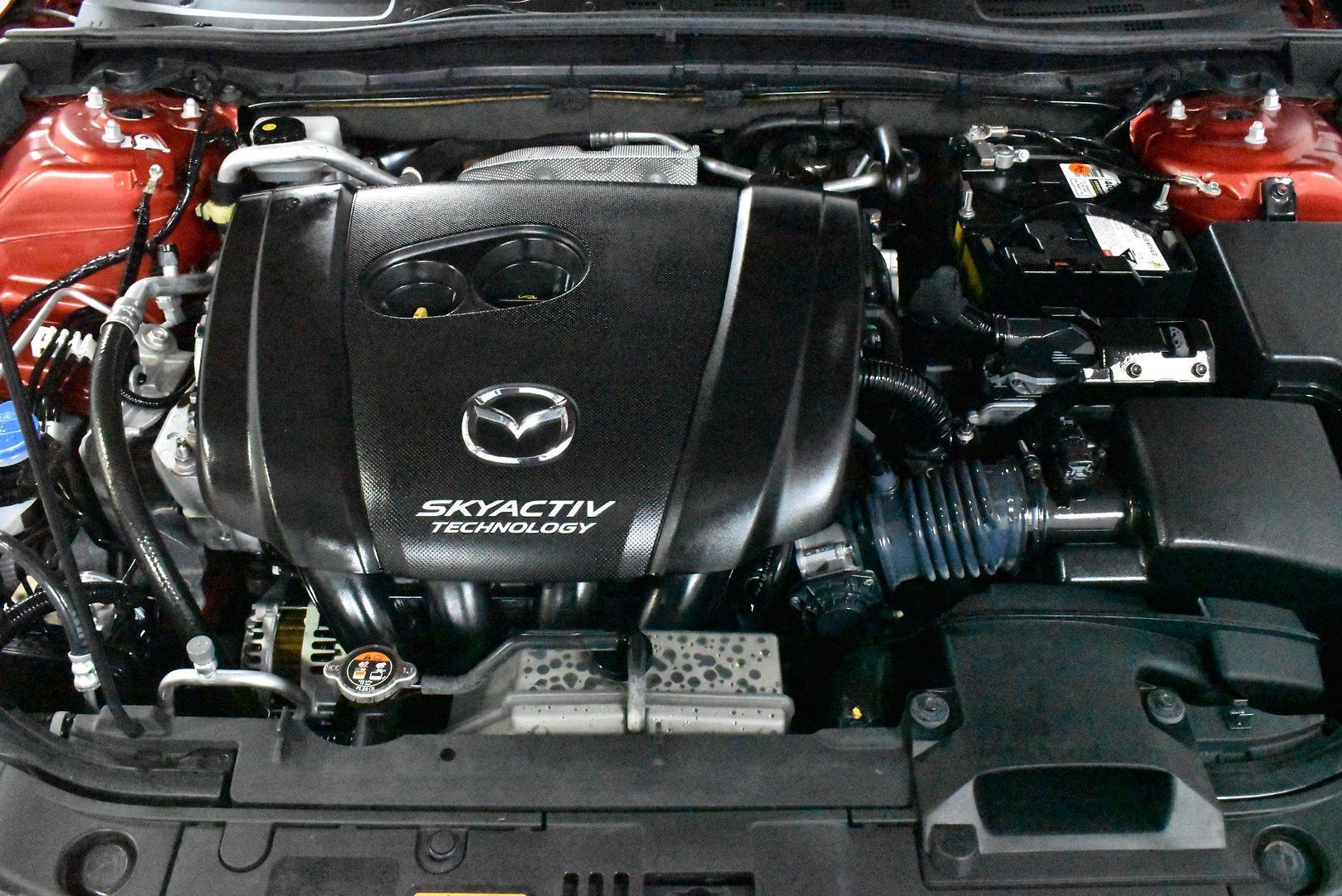 2018 Mazda 3 SP25 — photo 17