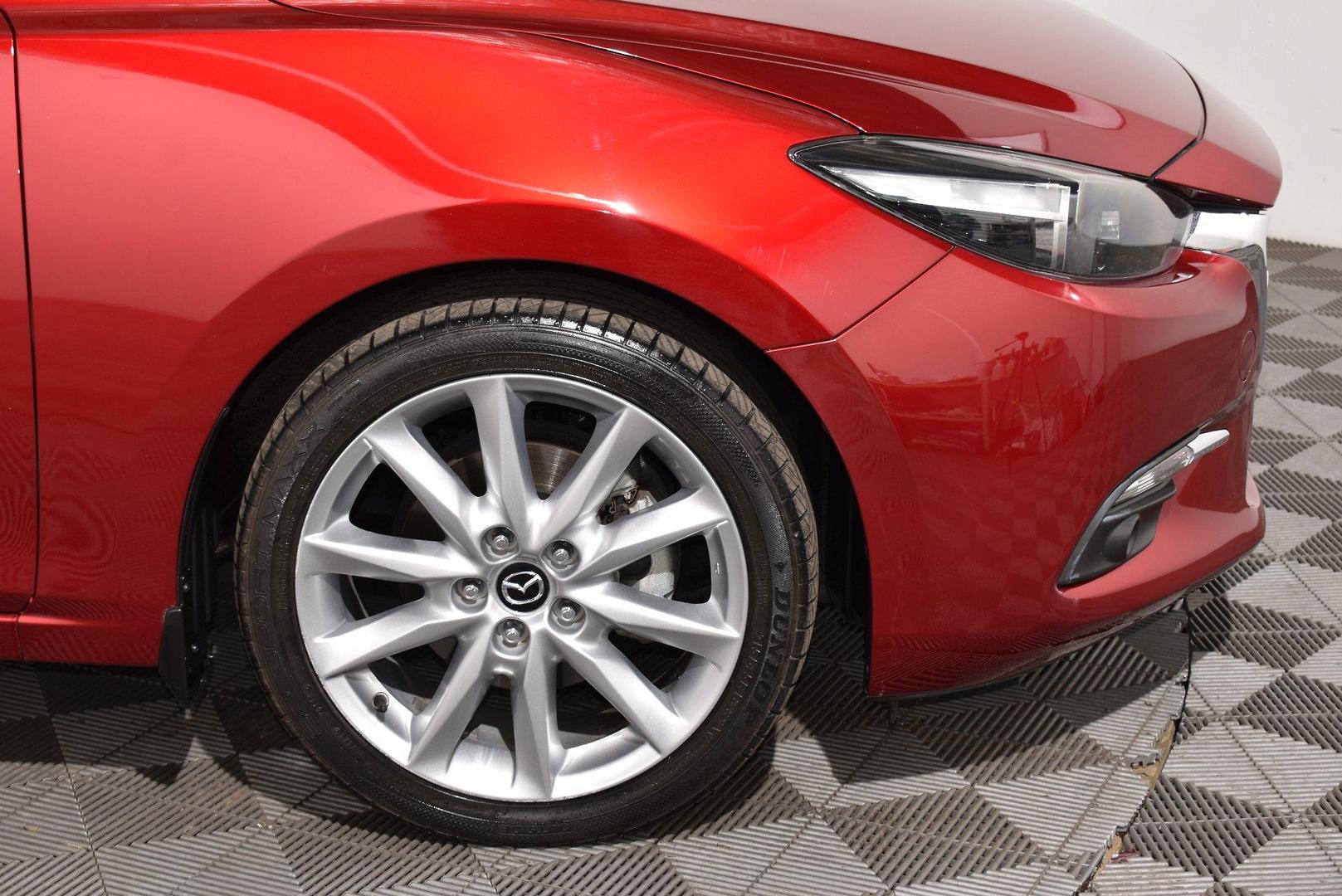 2018 Mazda 3 SP25 — photo 19