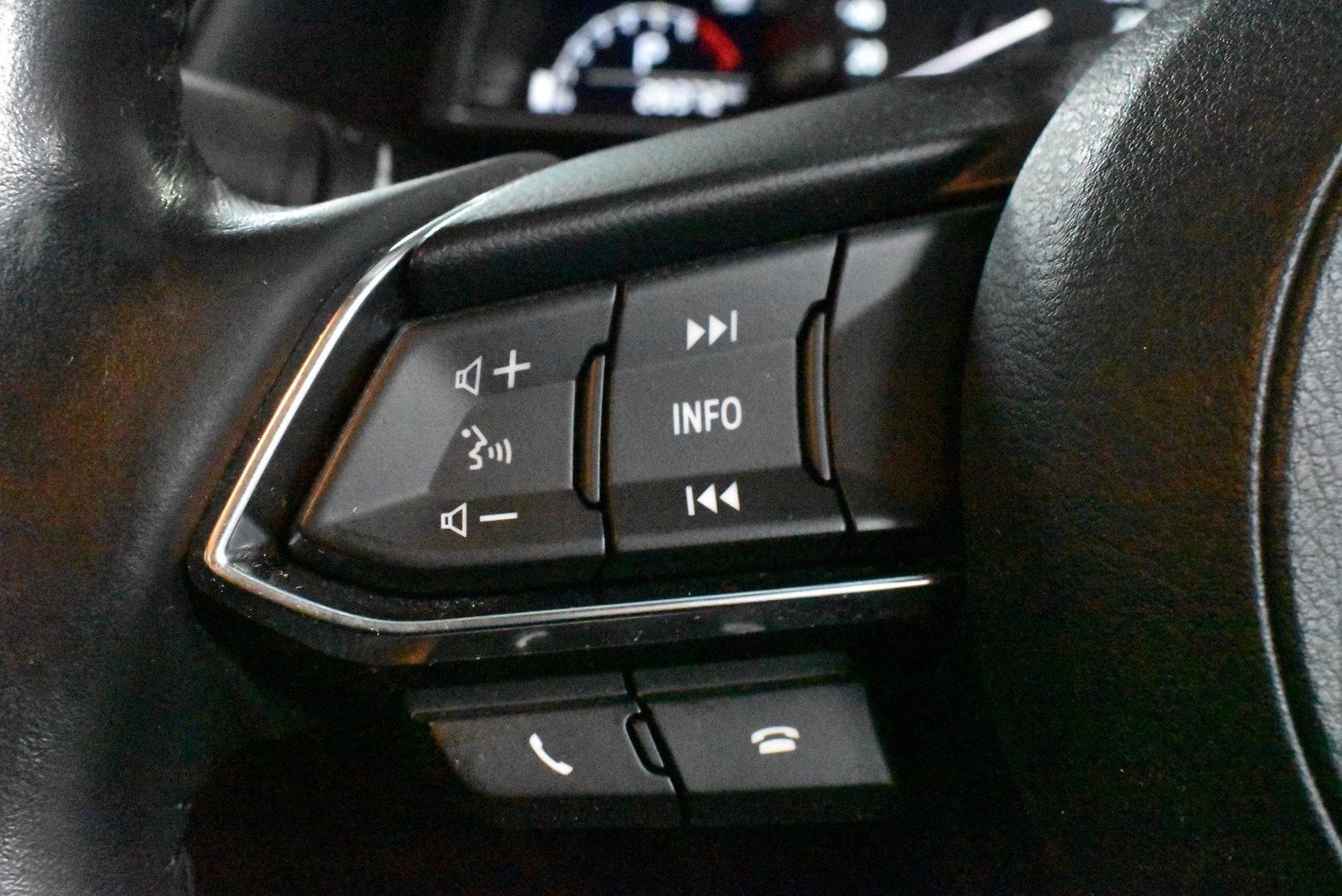 2018 Mazda 3 SP25 — photo 22