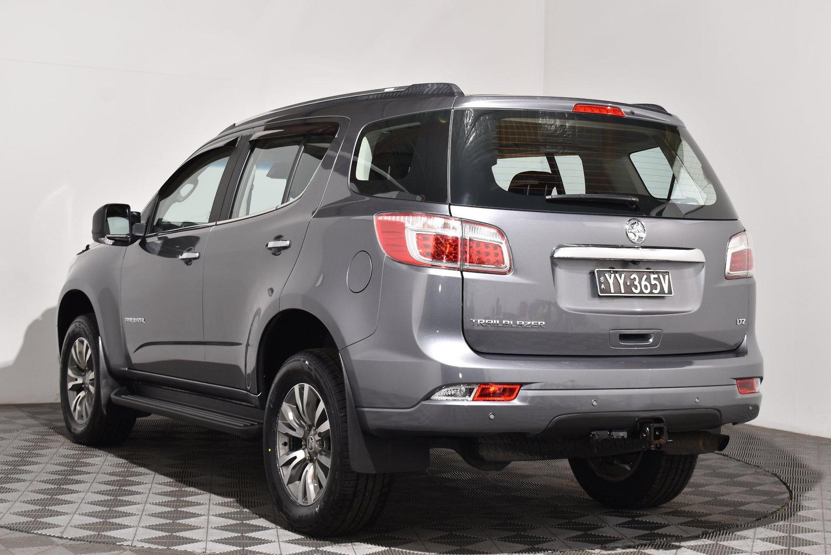 2017 Holden Trailblazer LTZ — photo 2