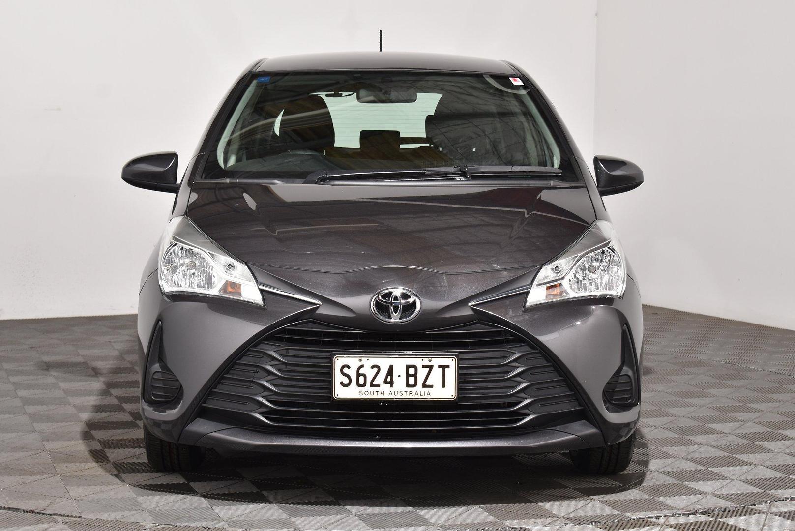 2019 Toyota Yaris Ascent — photo 3
