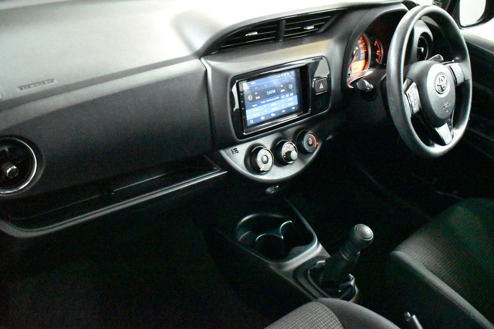 2019 Toyota Yaris Ascent — photo 6