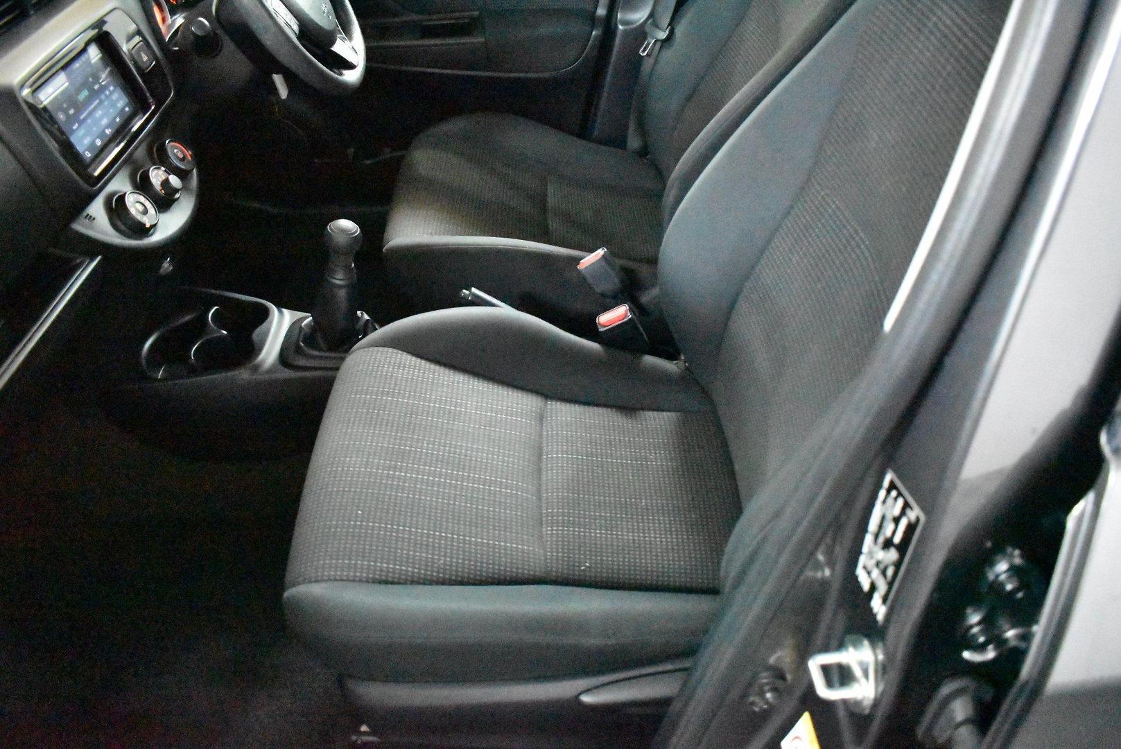 2019 Toyota Yaris Ascent — photo 7