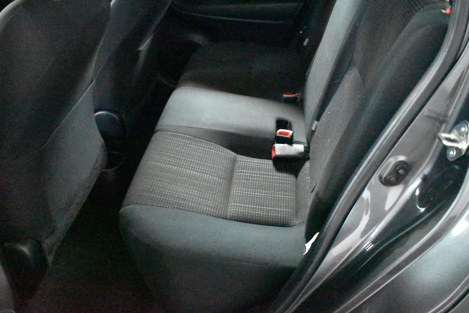2019 Toyota Yaris Ascent — photo 8