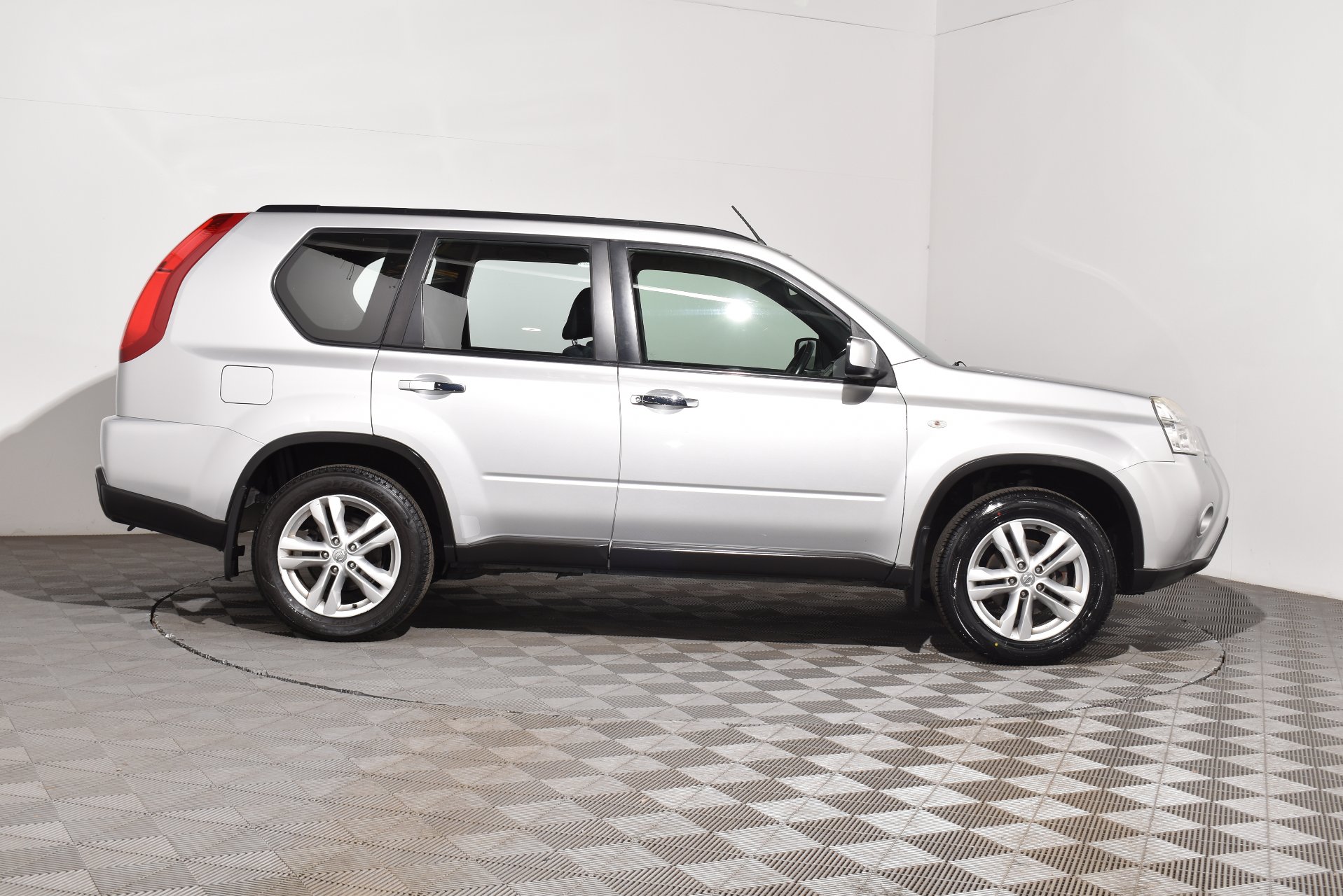 2010 Nissan X-TRAIL ST — photo 10