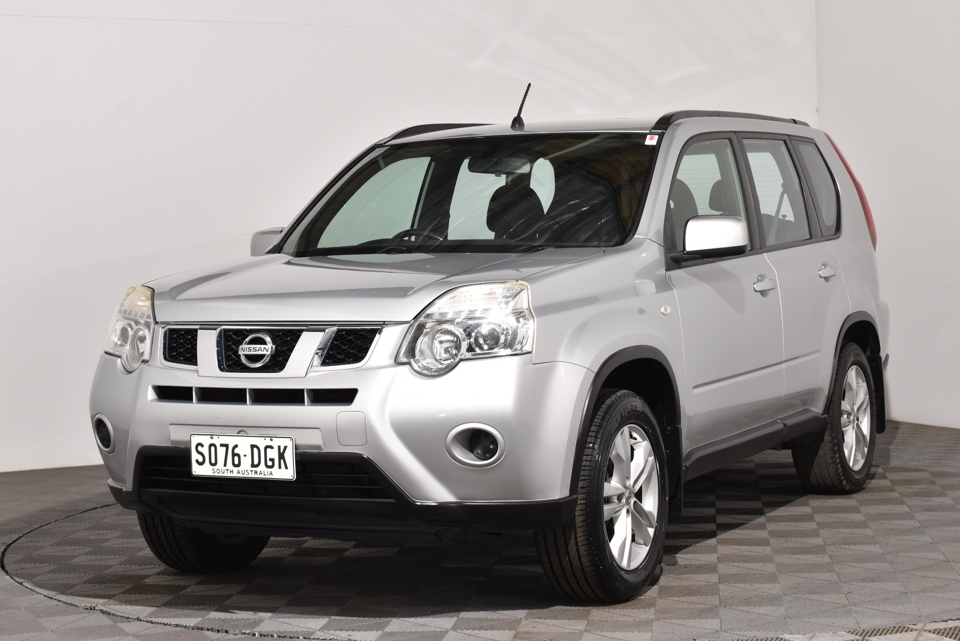 2010 Nissan X-TRAIL ST — photo 13
