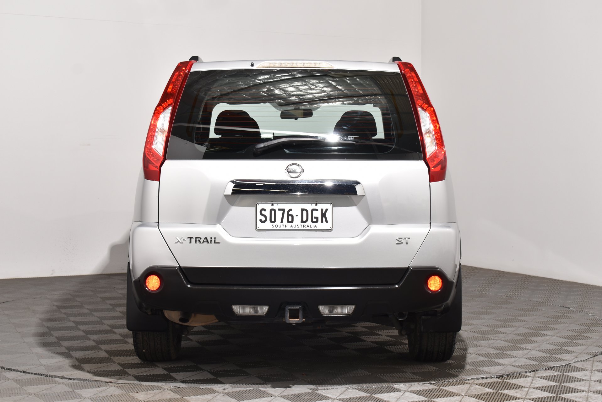 2010 Nissan X-TRAIL ST — photo 4
