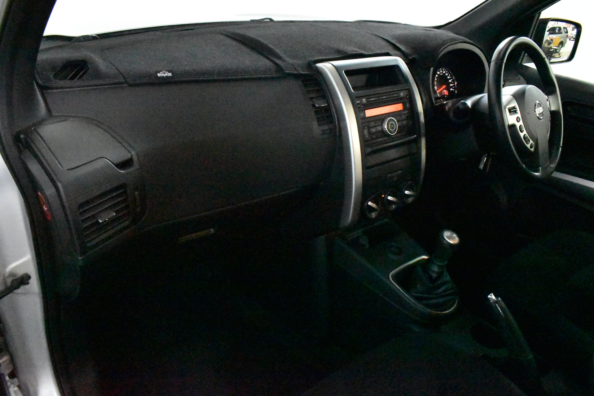 2010 Nissan X-TRAIL ST — photo 6