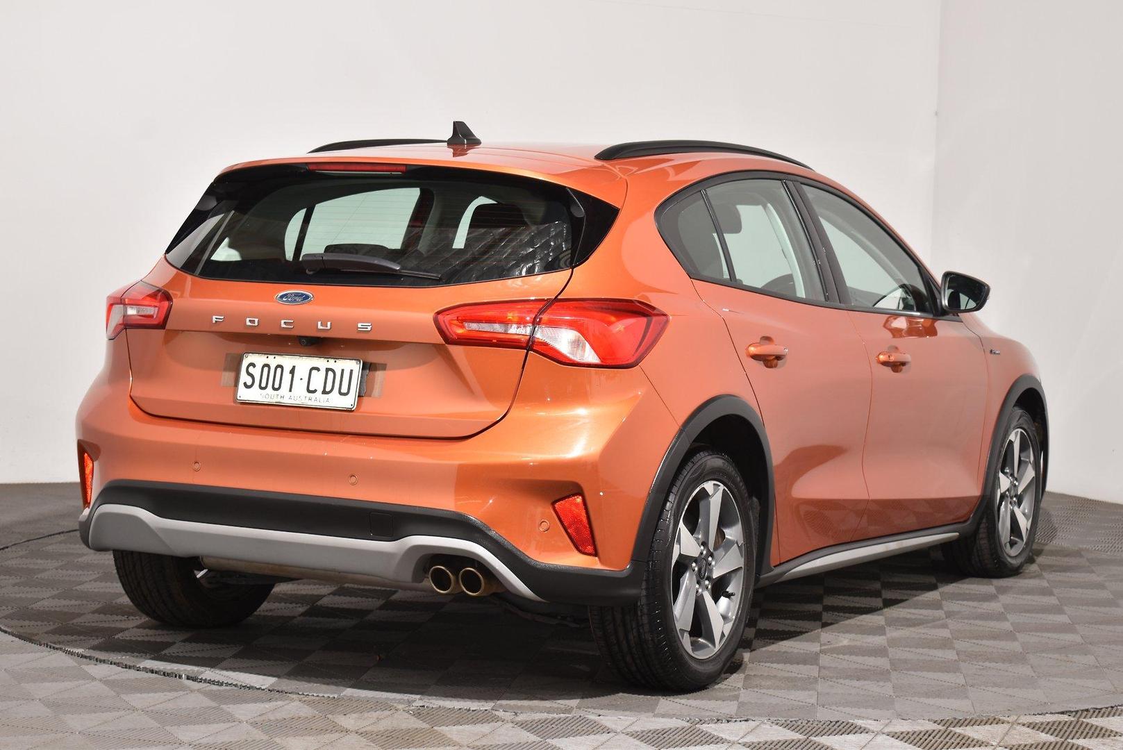 2019 Ford Focus Active — photo 14