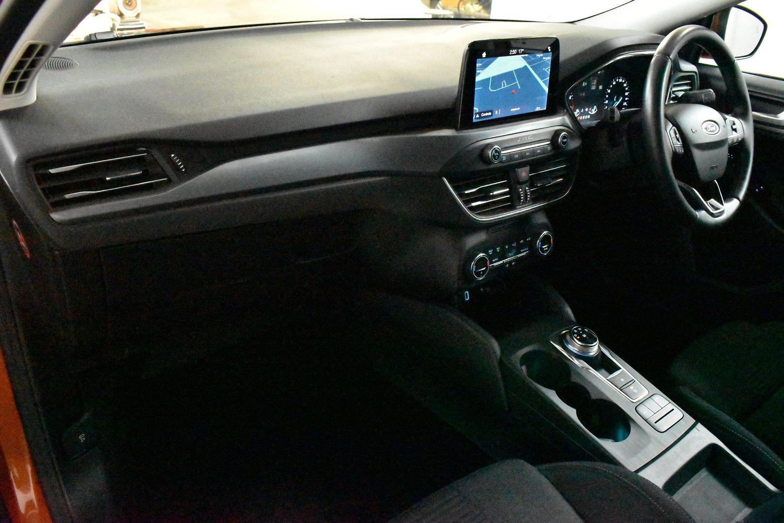 2019 Ford Focus Active — photo 6