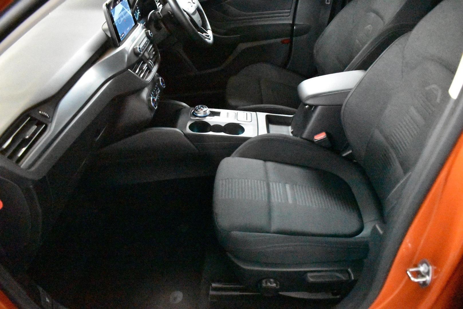 2019 Ford Focus Active — photo 7