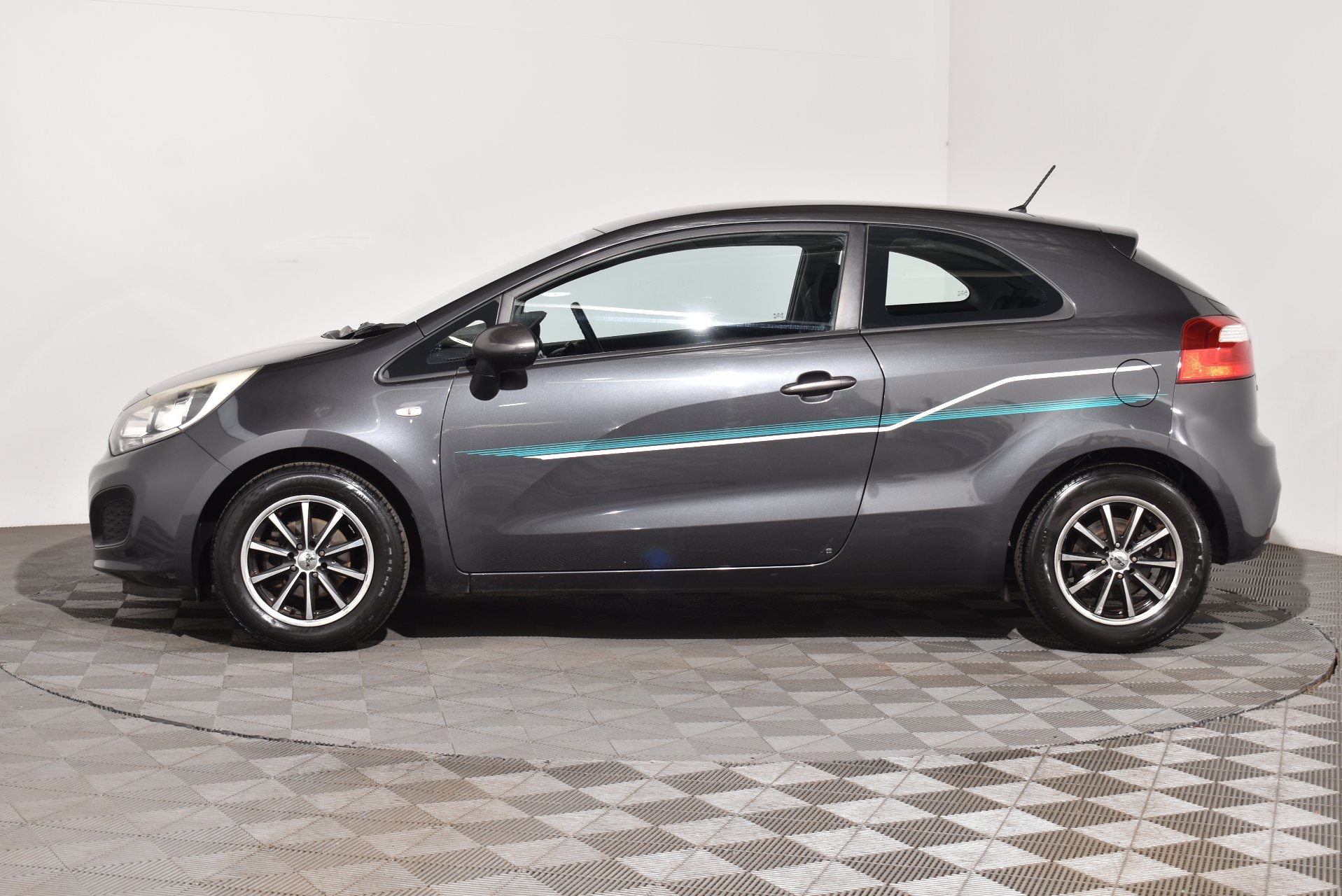 2014 Kia Rio S — photo 11