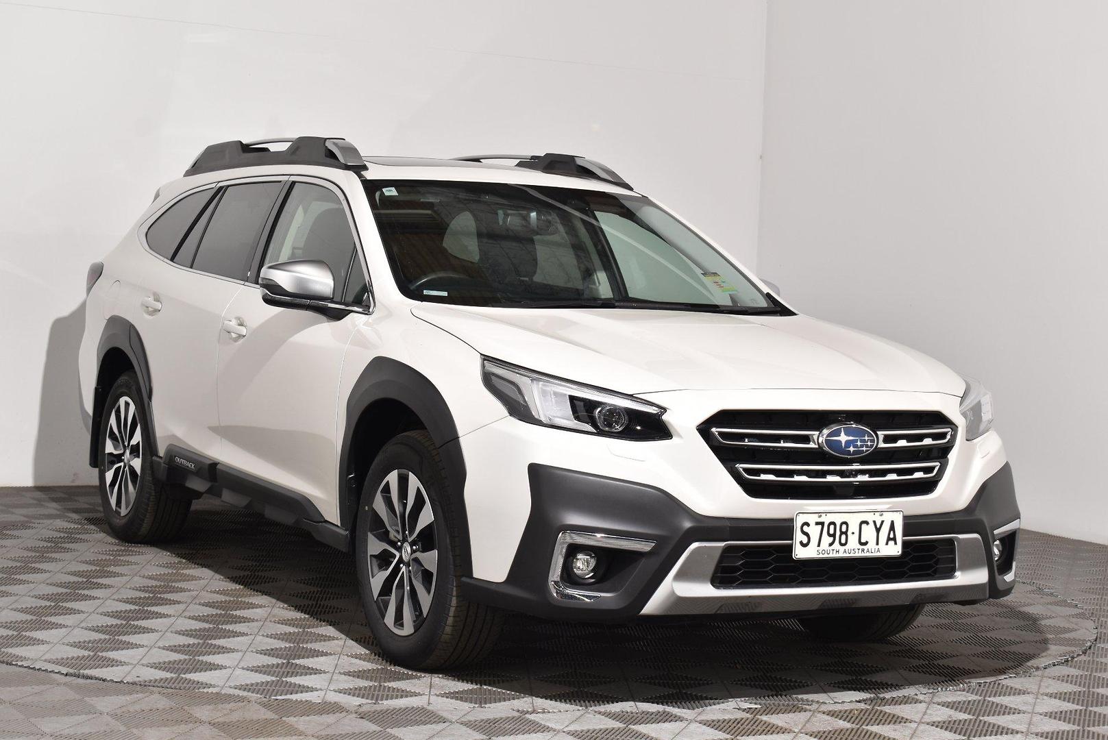 2023 Subaru Outback AWD Touring — photo 1 of 26