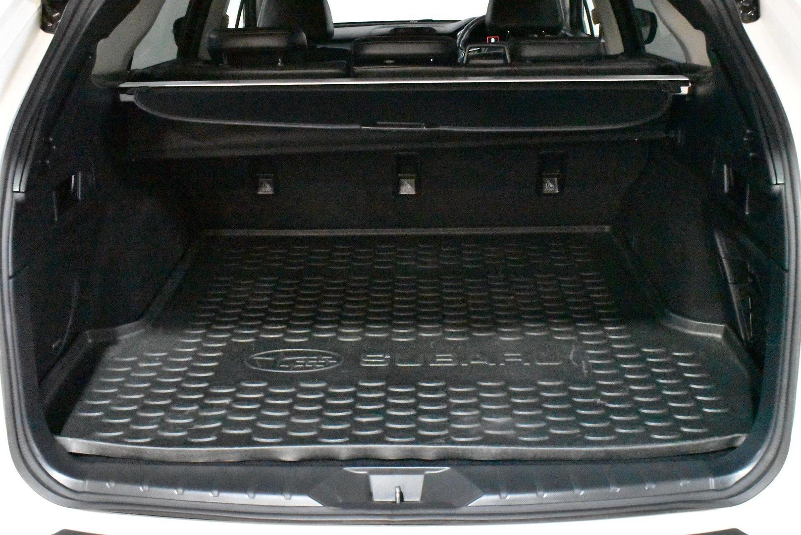 2023 Subaru Outback AWD Touring — photo 16 of 26