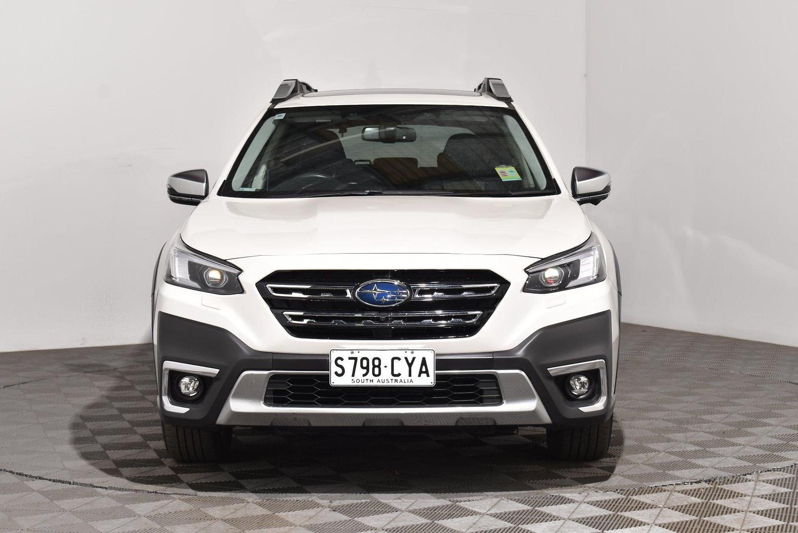 2023 Subaru Outback AWD Touring — photo 3 of 26
