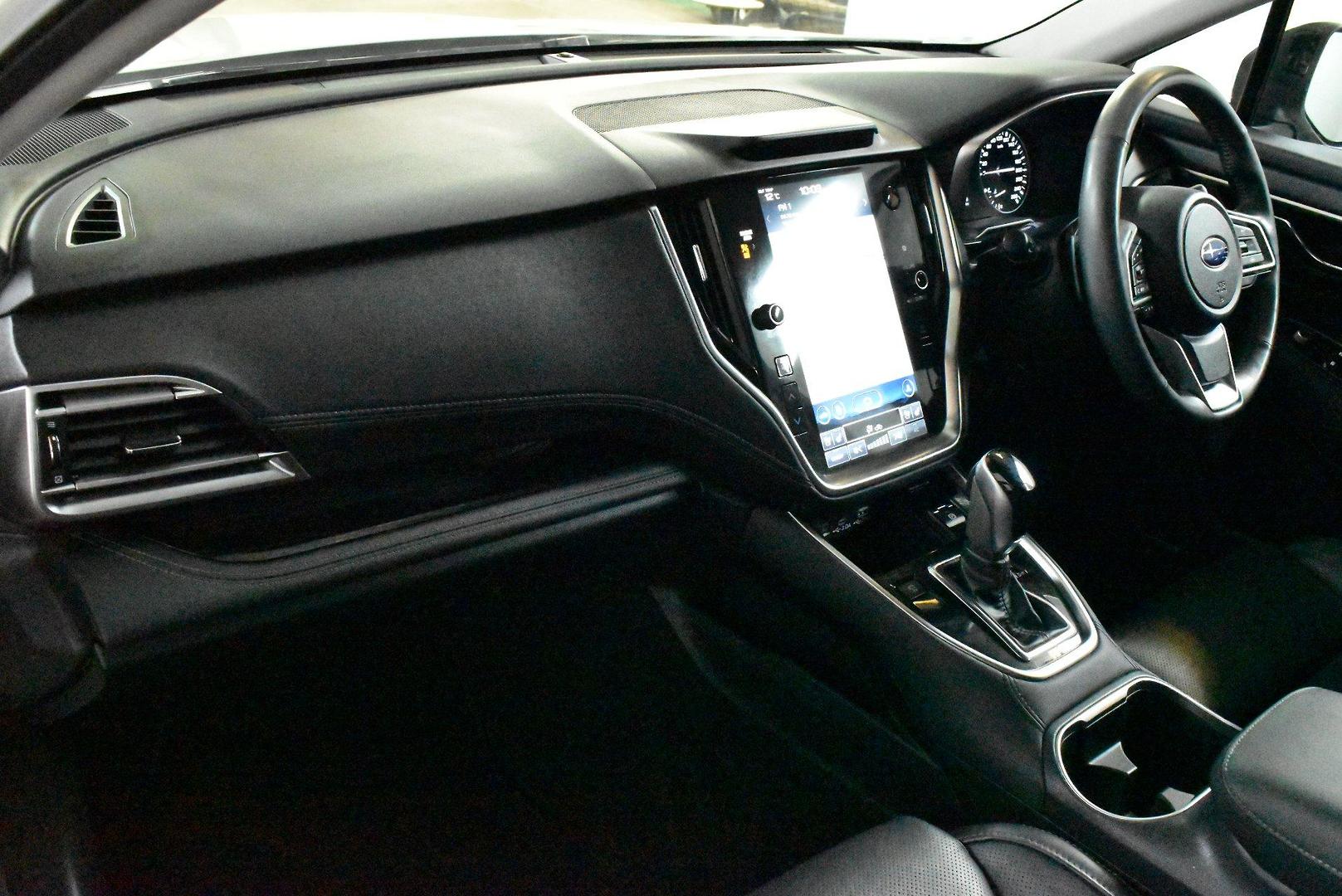 2023 Subaru Outback AWD Touring — photo 6 of 26
