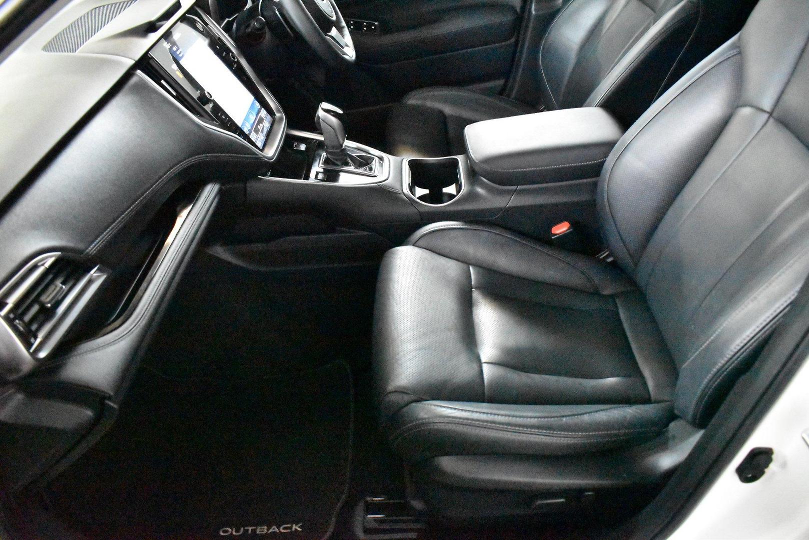 2023 Subaru Outback AWD Touring — photo 7 of 26