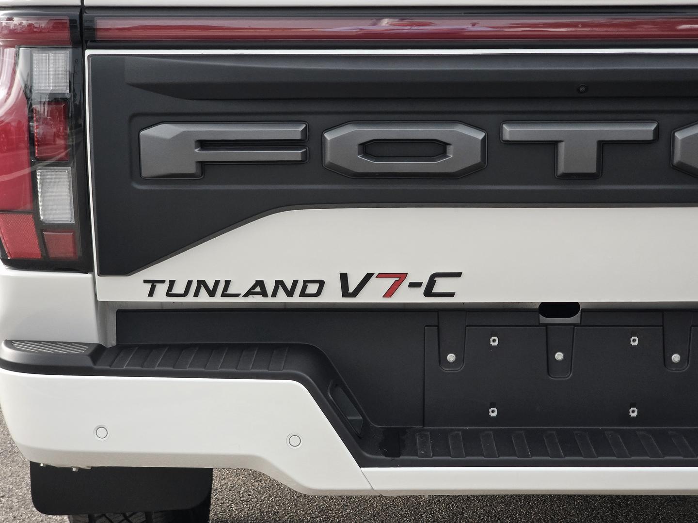 2026 Foton Tunland V7C — photo 9