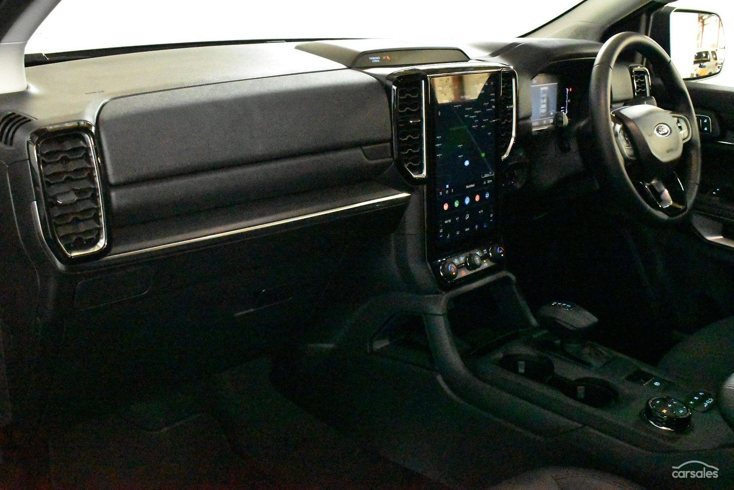2026 Ford Everest Sport — photo 24
